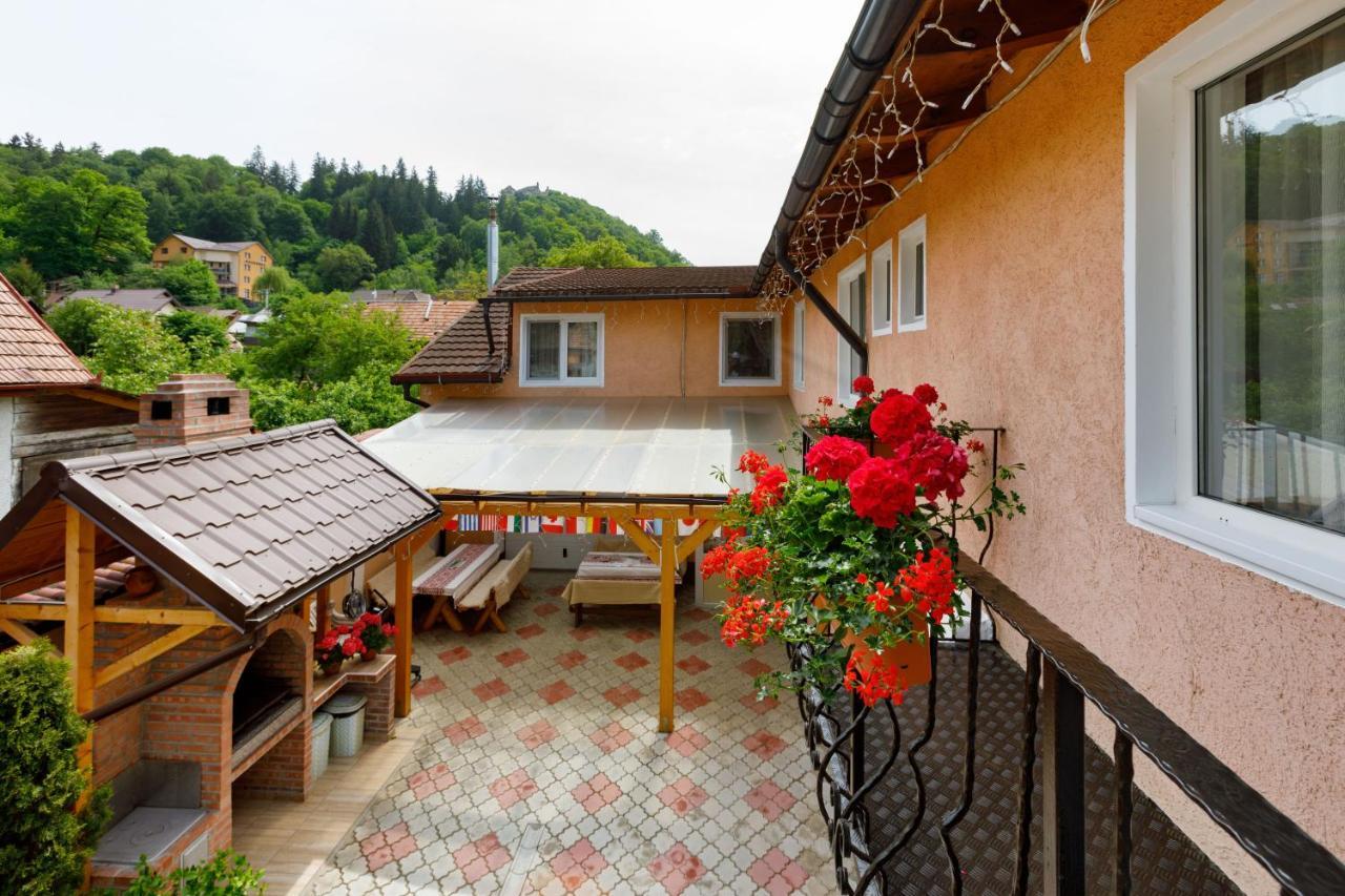 Casa Dacica Hotel Rîşnov Kültér fotó