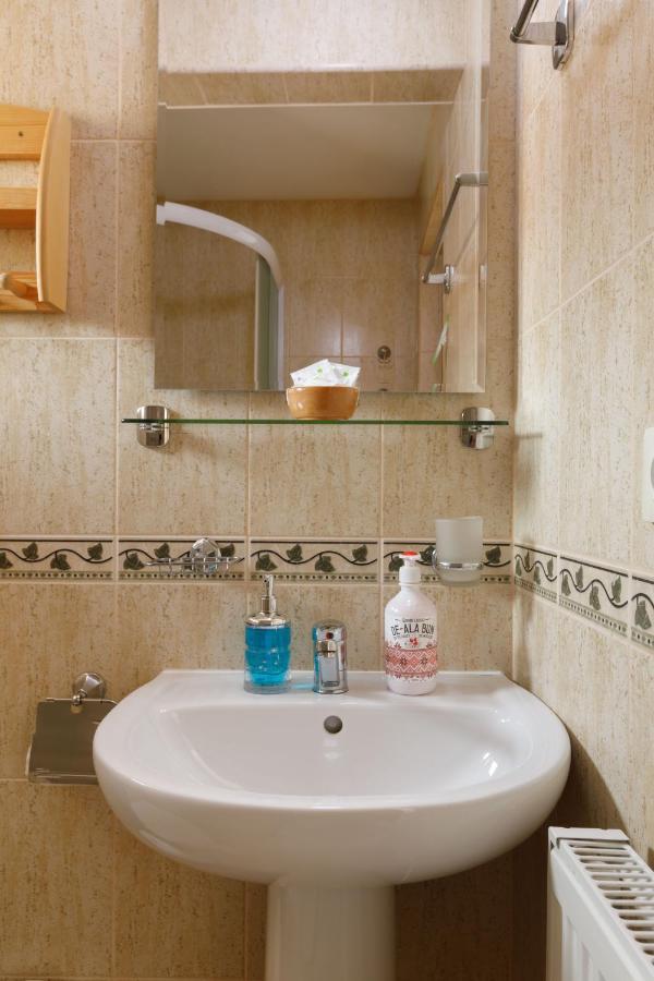 Casa Dacica Hotel Rîşnov Kültér fotó